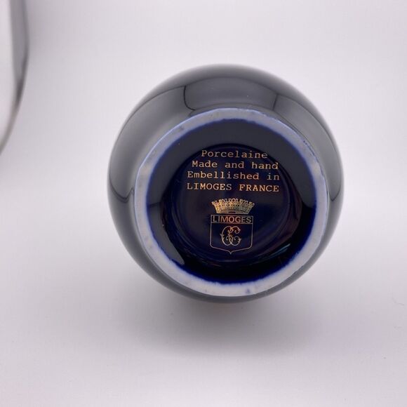 LIMOGES France Cobalt Blue  22K Gold Courting Couple Design Porcelain Vase - Picture 6 of 6